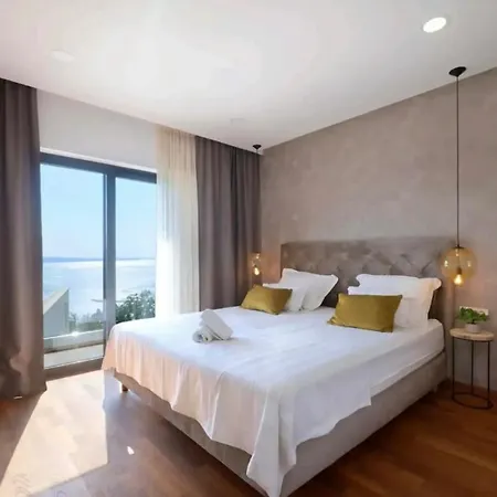 Villa Arina *
